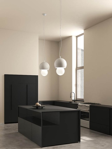 TRILUNA pendant light