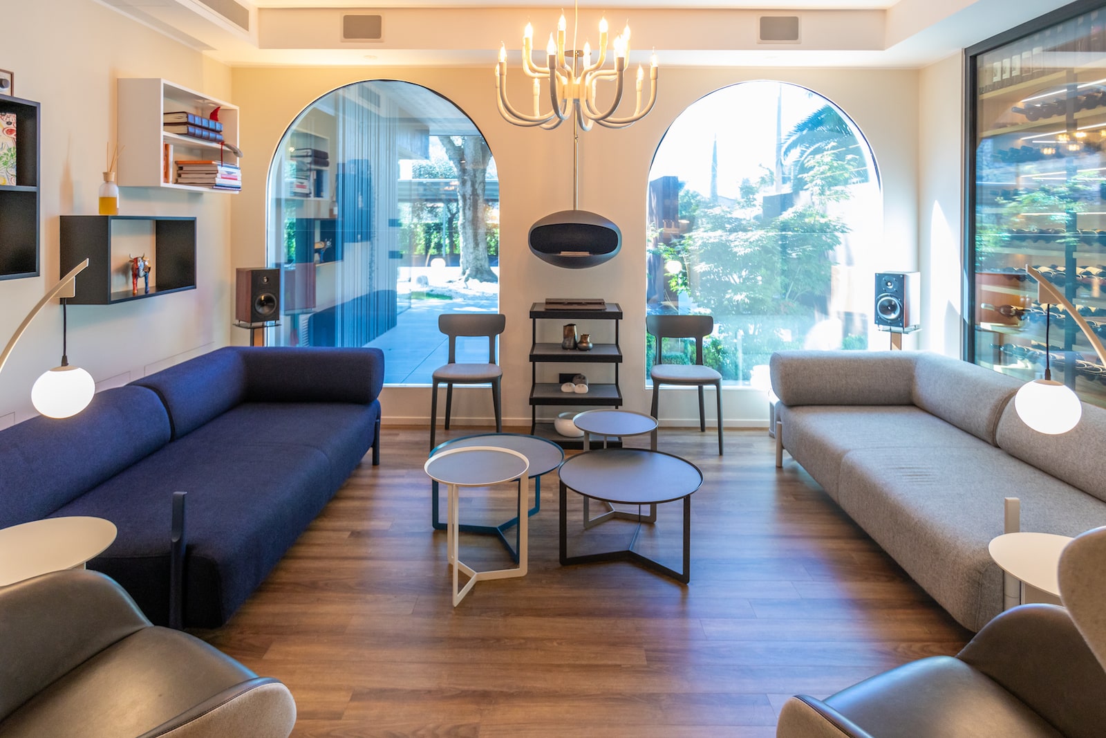 Snoob chandelier-Curarto designer lighting