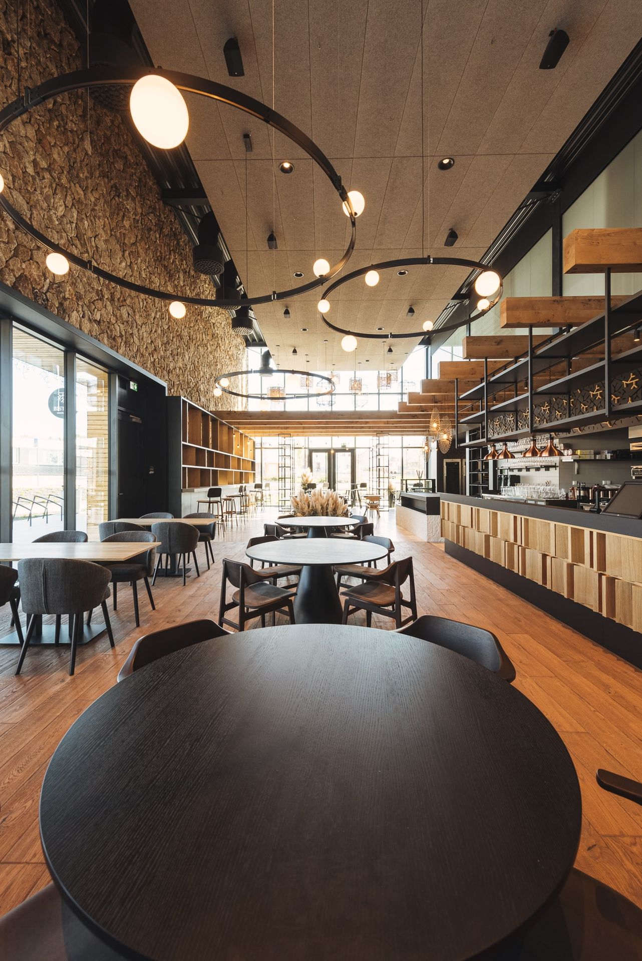 Stant pendant light-Curarto designer lighting