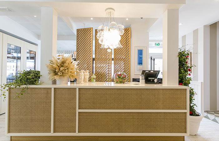 Ceraunavolta pendant light-Curarto designer lighting