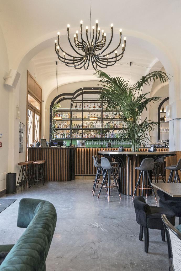Snoob chandelier-Curarto designer lighting