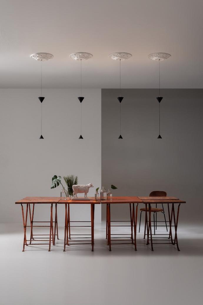 Pendant light Moonbloom at Curarto