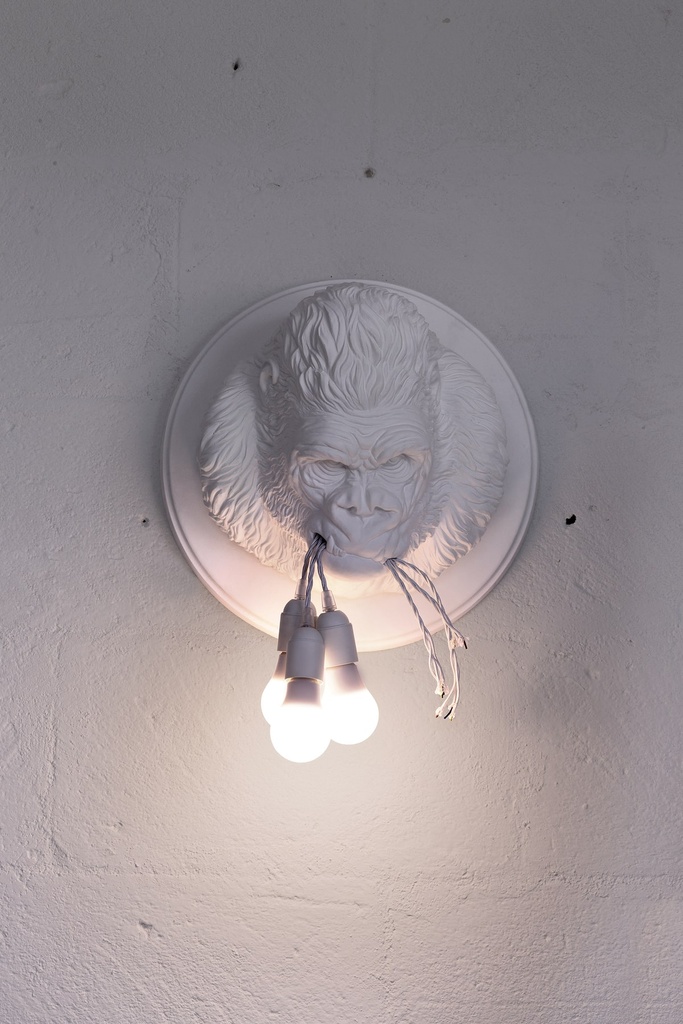 Curarto UGO RILLA Wall Light White
