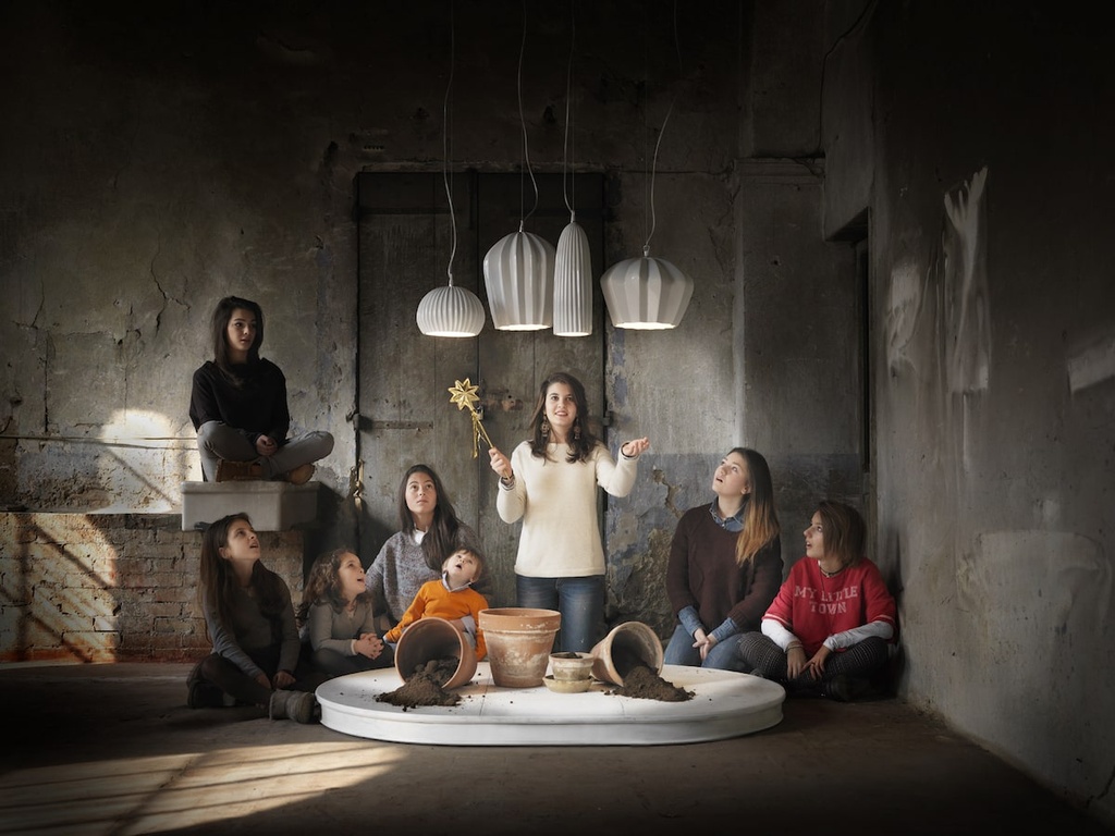 SAHARA pendant light with family