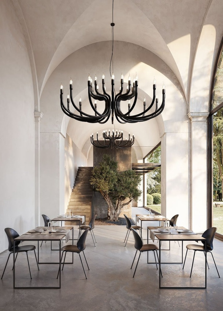SNOOB black chandelier Curarto Singapore